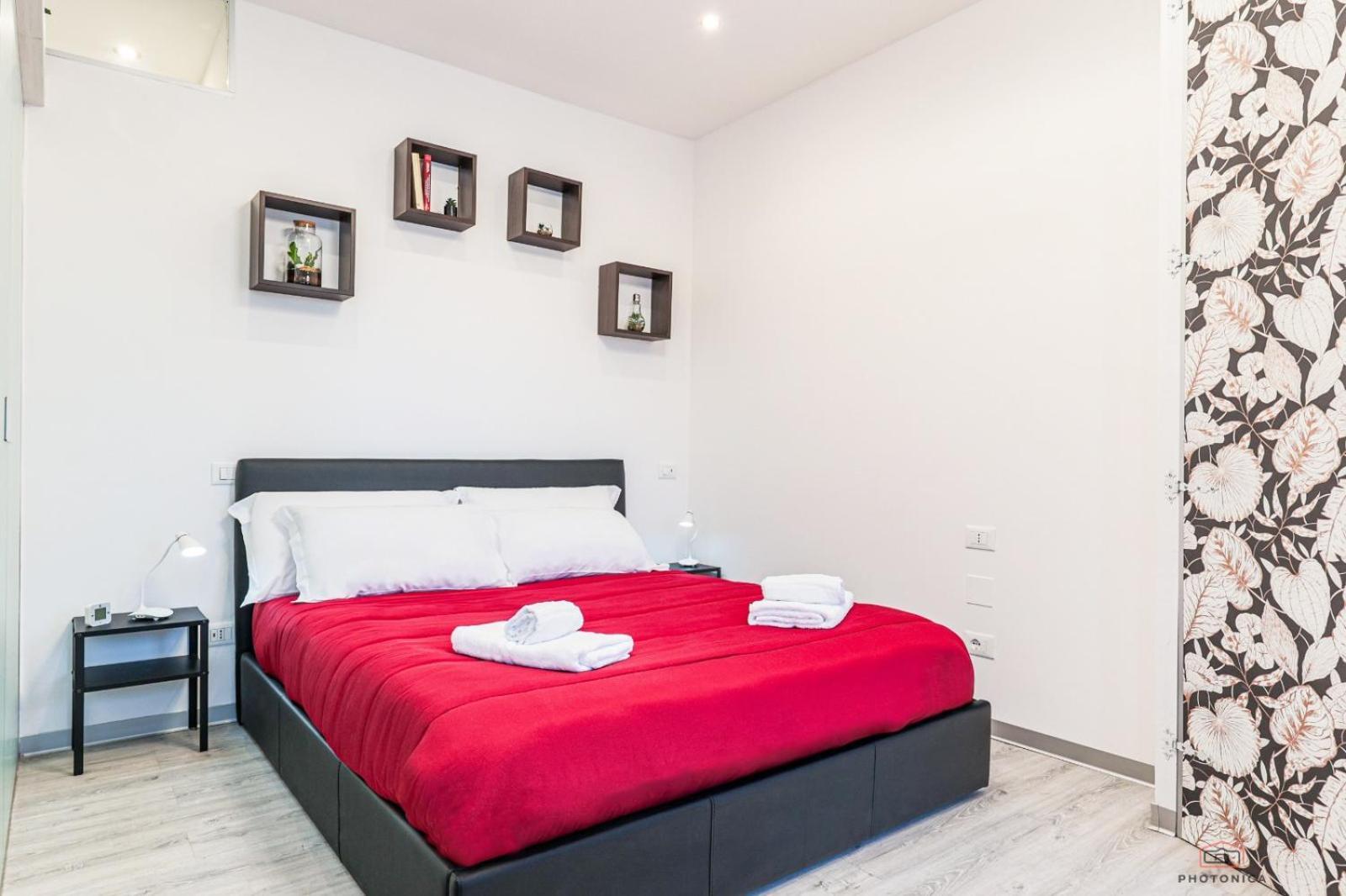 Front Station Apartment - Stazione Centrale Di ボローニャ エクステリア 写真