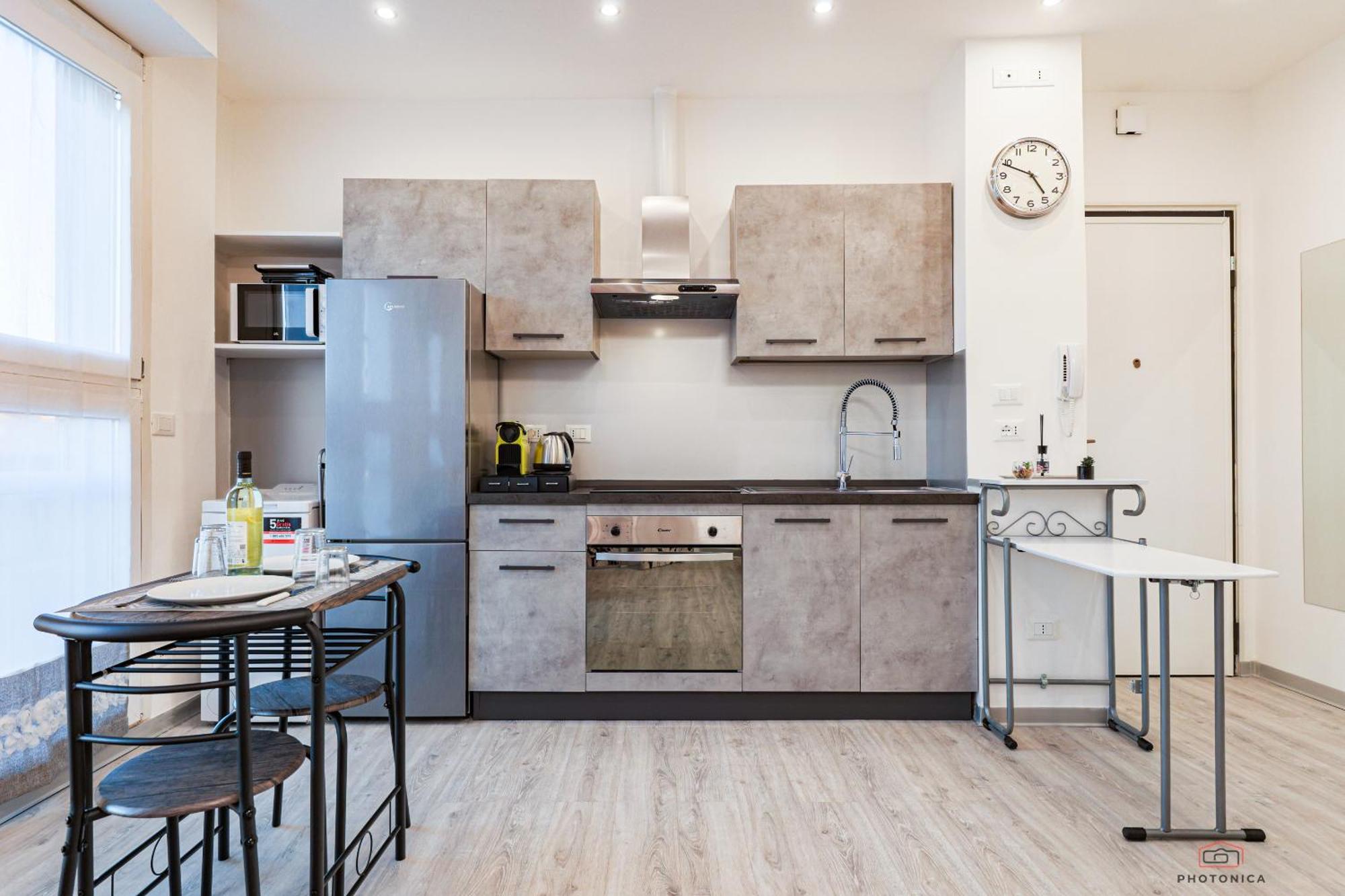 Front Station Apartment - Stazione Centrale Di ボローニャ エクステリア 写真