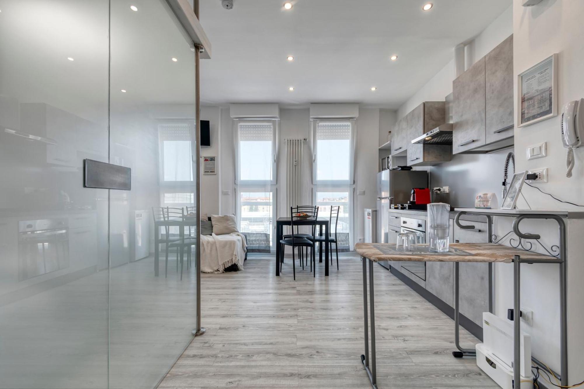 Front Station Apartment - Stazione Centrale Di ボローニャ エクステリア 写真