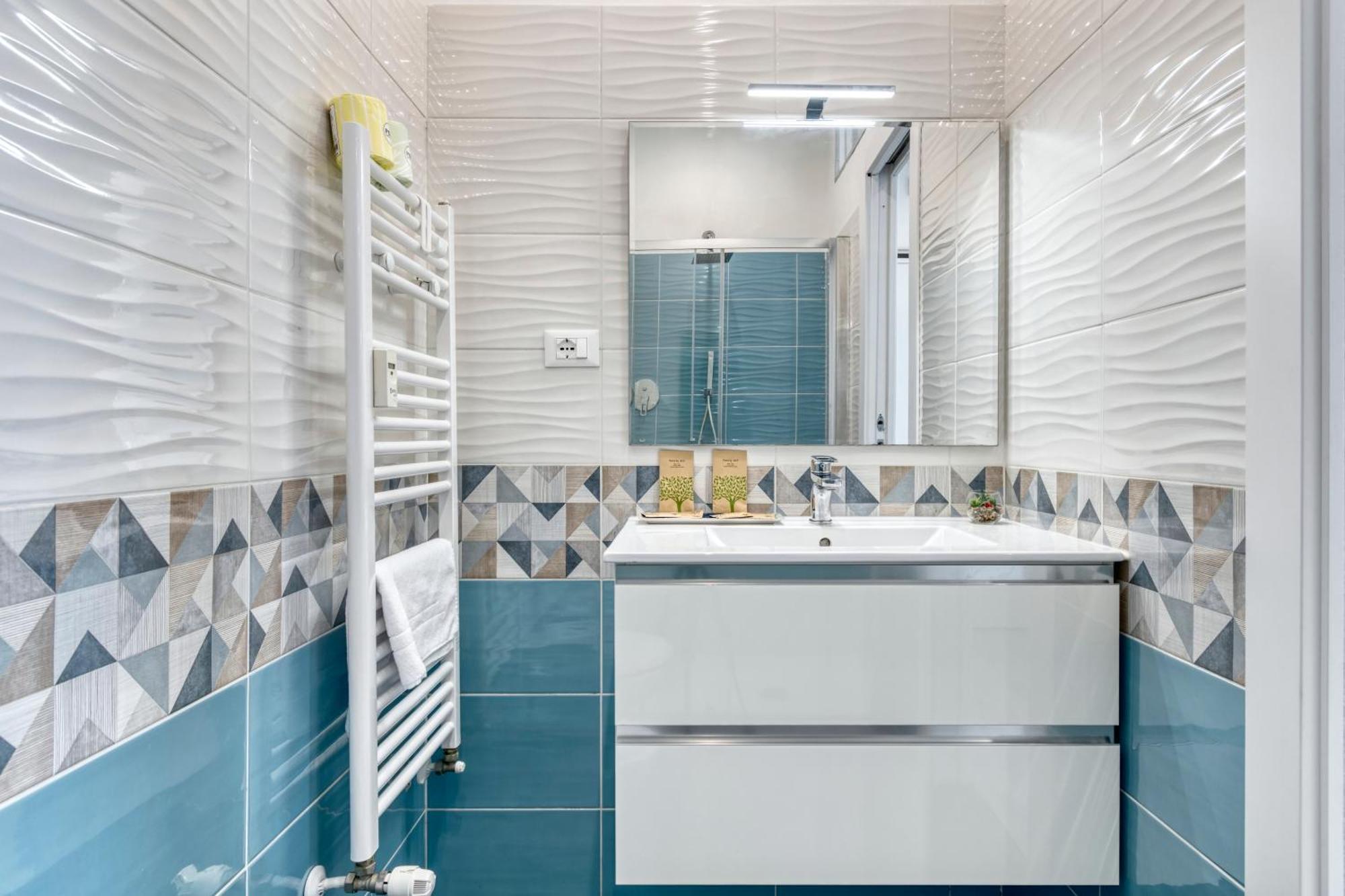 Front Station Apartment - Stazione Centrale Di ボローニャ エクステリア 写真