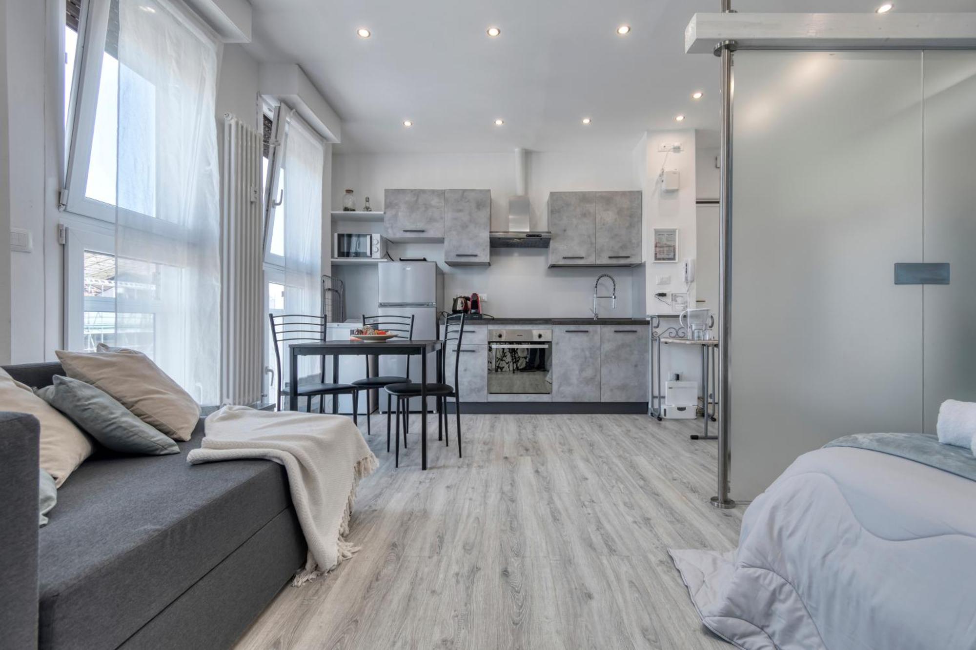 Front Station Apartment - Stazione Centrale Di ボローニャ エクステリア 写真
